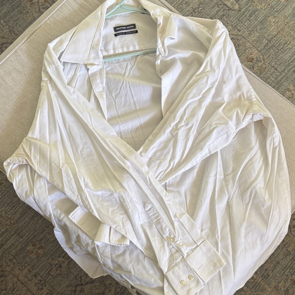 Geoffrey Beene Men's Crisp White Button-Down Shirt